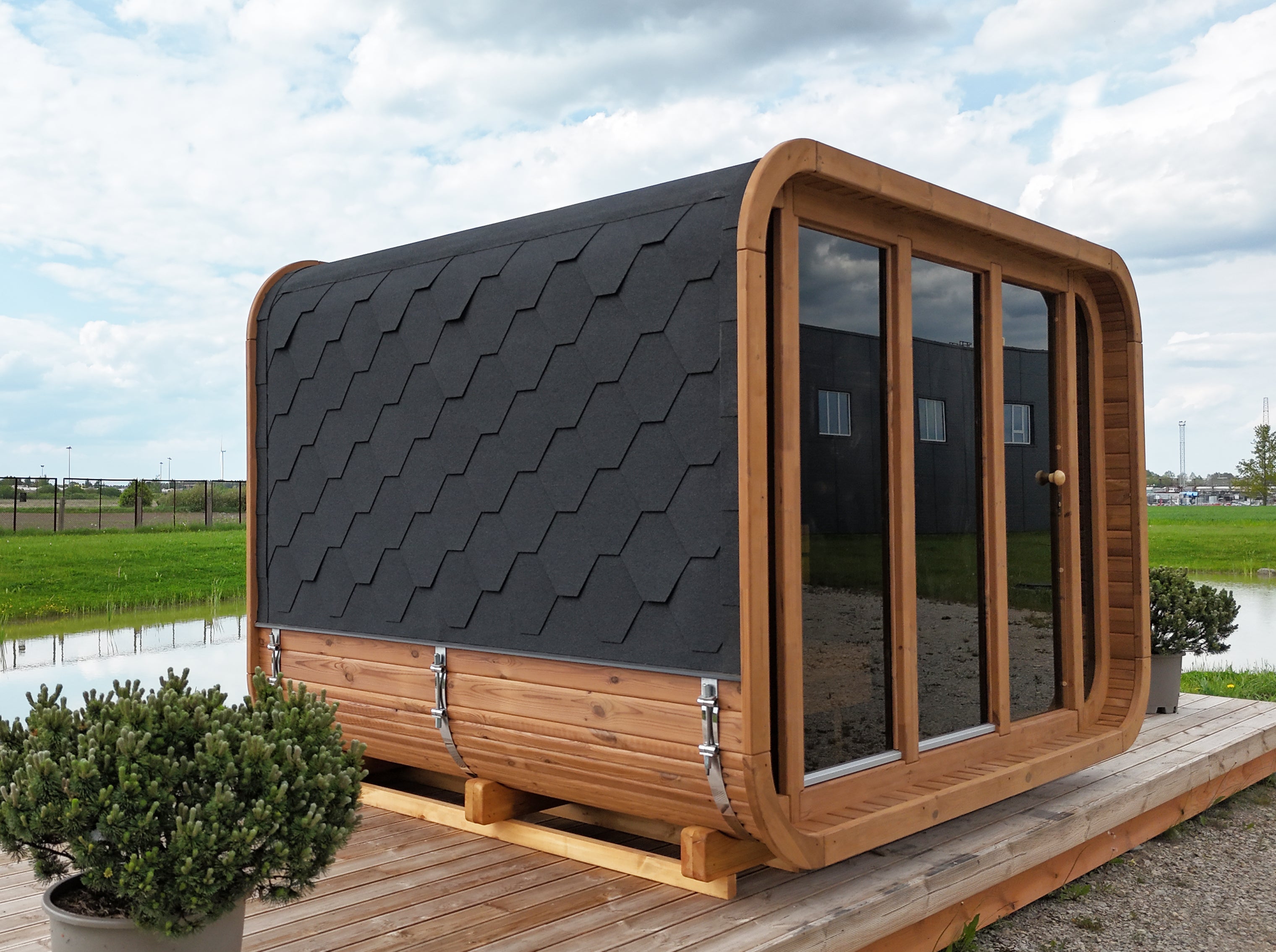 RecoSauna Comfort Square Sauna 3.0 x 2.3 m - Thermowood