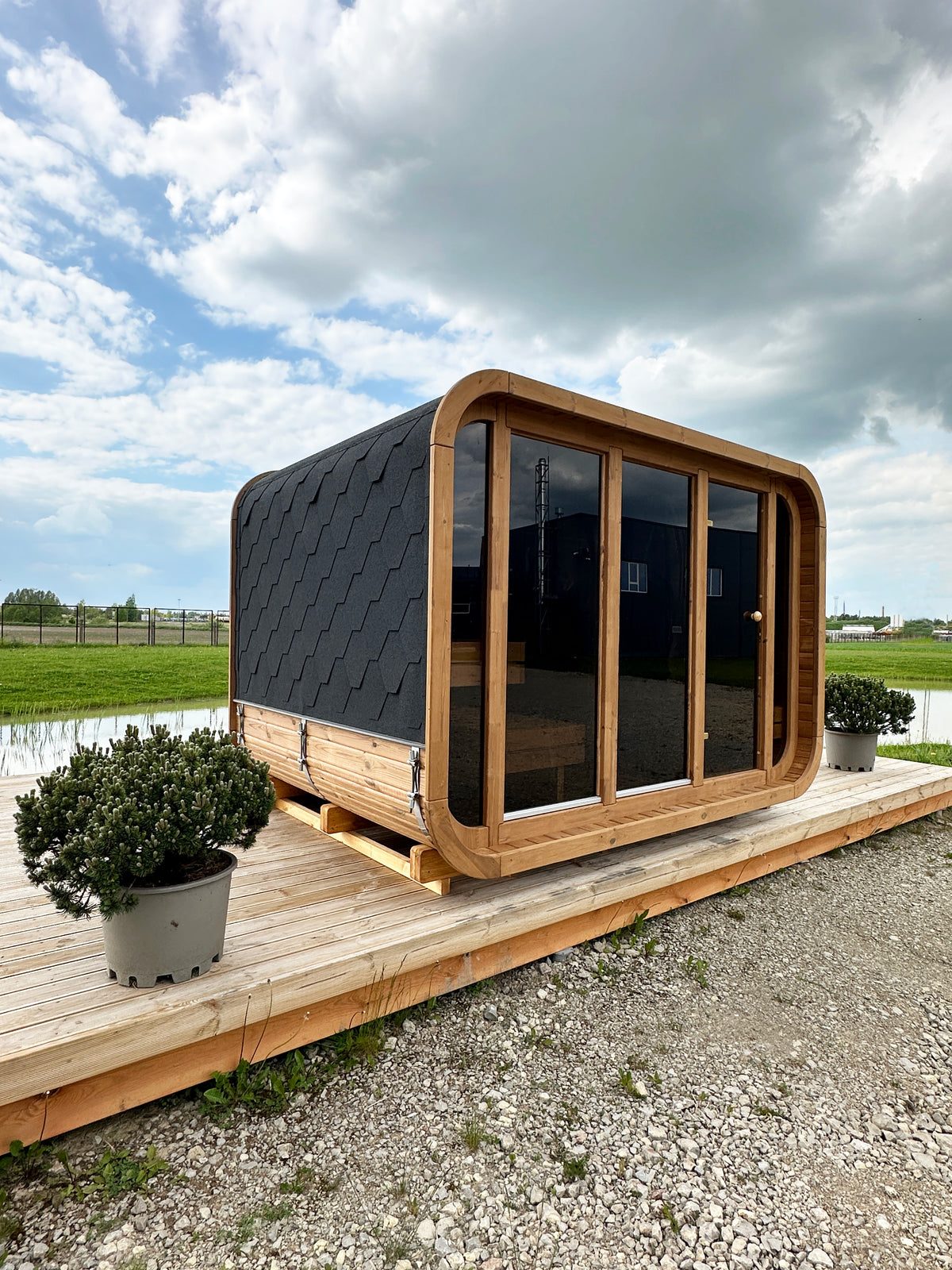 RecoSauna Comfort Square Sauna 3.0 x 2.3 m - Thermowood