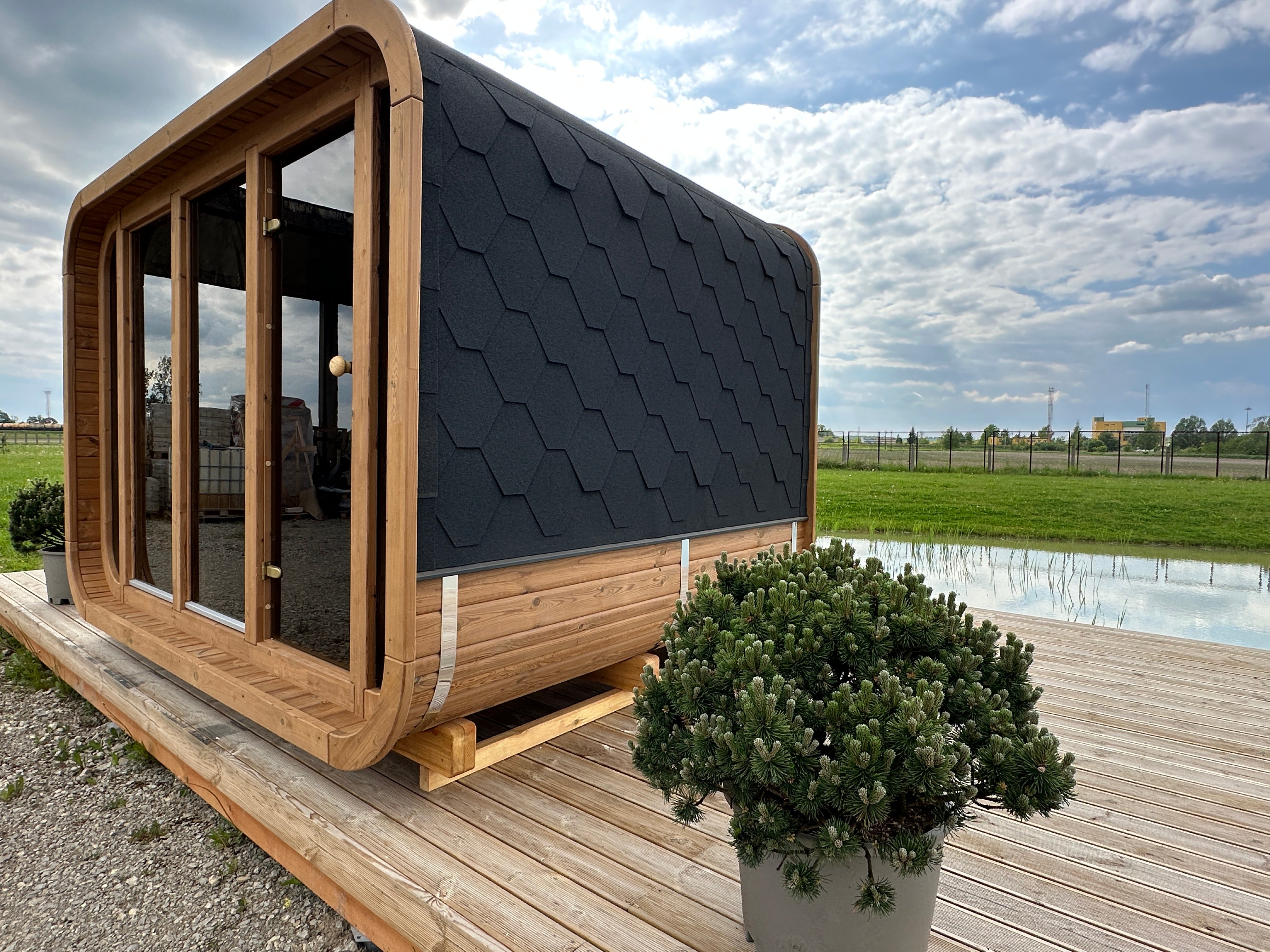 RecoSauna Comfort Square Sauna 3.0 x 2.3 m - Thermowood